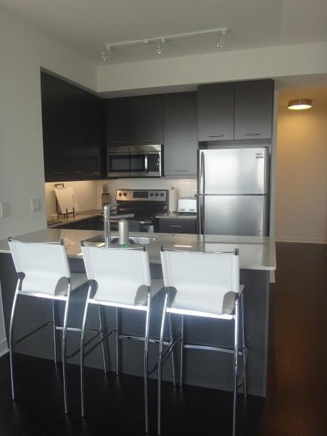 Square One Fully Furnished Suite Mississauga Buitenkant foto