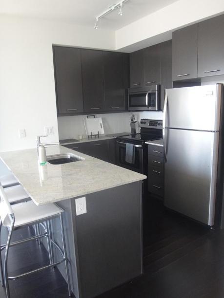 Square One Fully Furnished Suite Mississauga Buitenkant foto