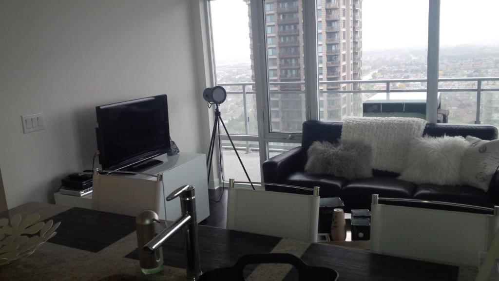 Square One Fully Furnished Suite Mississauga Kamer foto